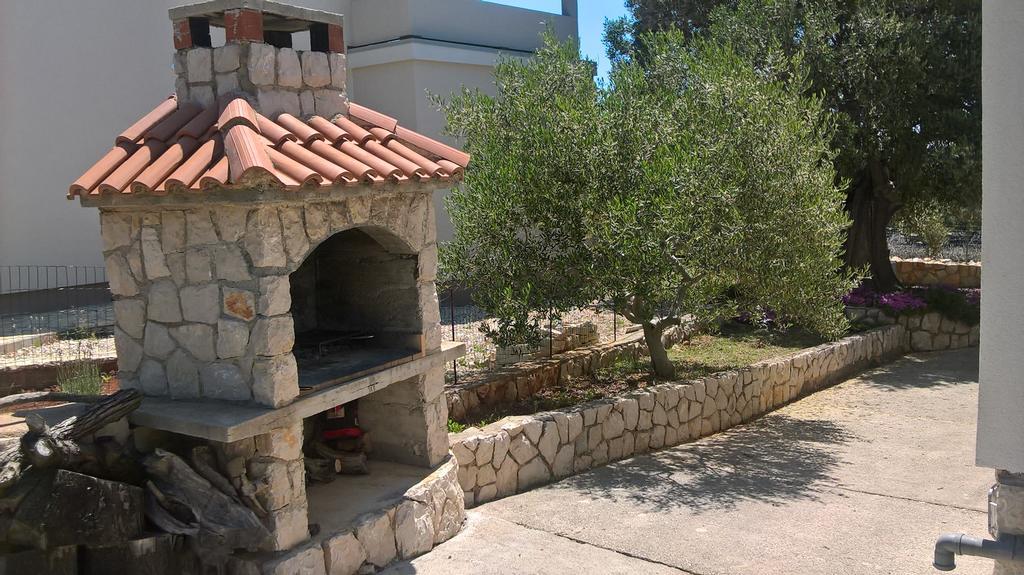 Apartments Krusvina Lun  Exterior photo
